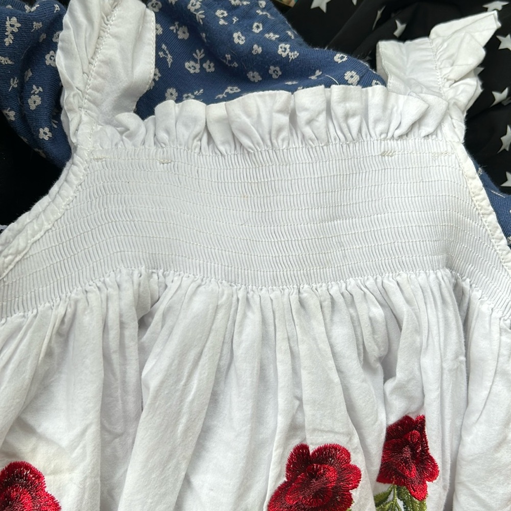 🆕 **FREE**Girl's French Summer Sundress 2-4 (?) + FOUR more **FREEBIES - Picture 2 of 16